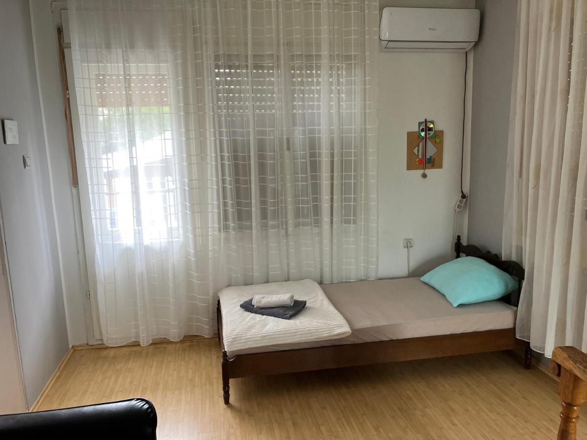 Apartamani Evelin Veliko Gradište エクステリア 写真