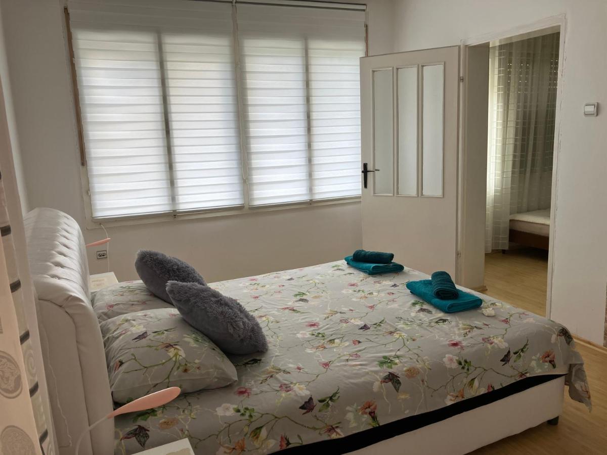 Apartamani Evelin Veliko Gradište エクステリア 写真